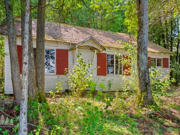 2262 Verlinden Drive, Cheboygan, MI 49721