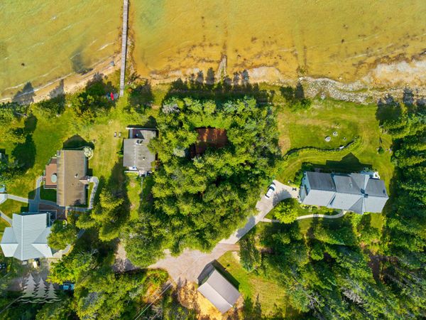 2262 Verlinden Drive, Cheboygan, MI 49721