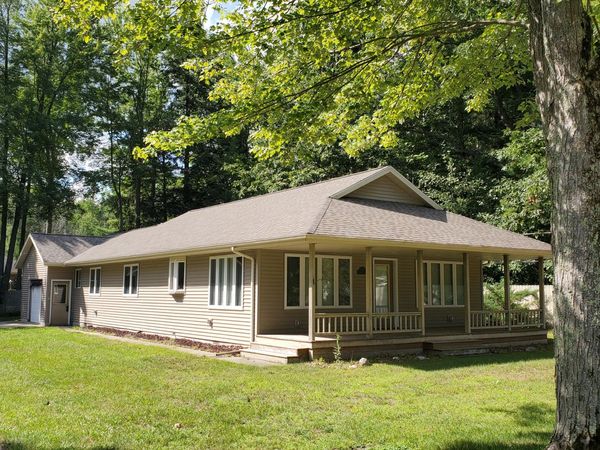 415 Erie, Houghton Lake, MI 48629