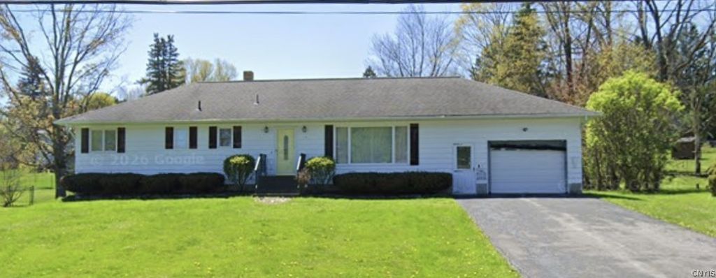 7 Center Terrace, New Hartford, NY 13413 Main Photo