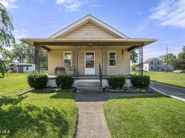 834 Gibson Drive, Toledo, OH 43612