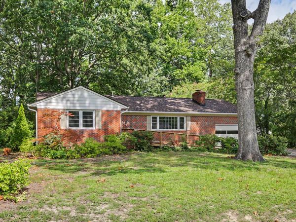 104 Bell Hill Drive , Yorktown, VA 23692