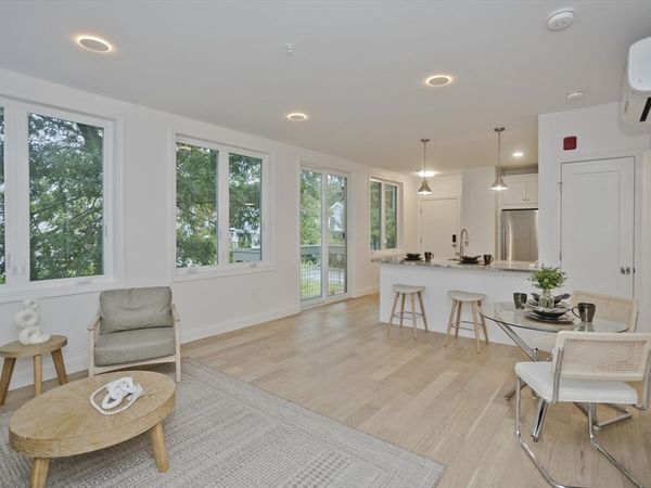107 Williams Street, Unit 2 B, Northampton, MA 01060