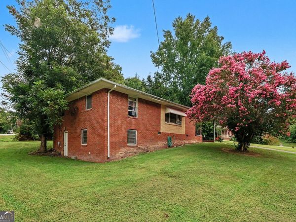 6812 Cherry Circle, Lithia Springs, GA 30122