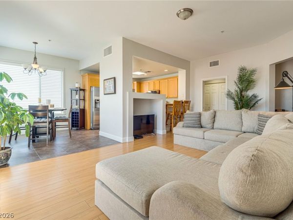 15 E Agate Avenue, Unit 502, Las Vegas, NV 89123