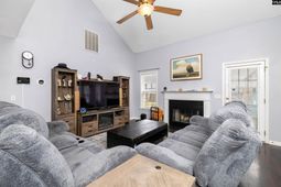 625 Batty Way photo 4