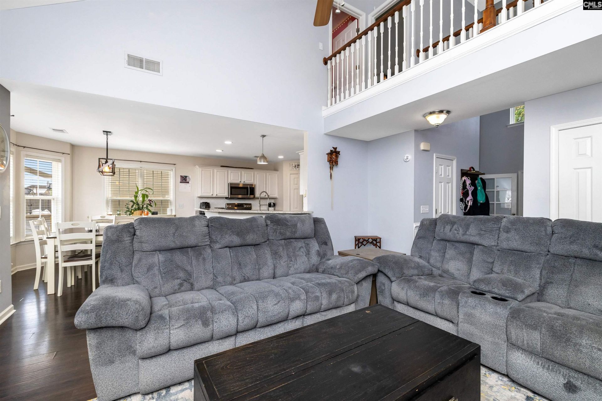 625 Batty Way Photo 7