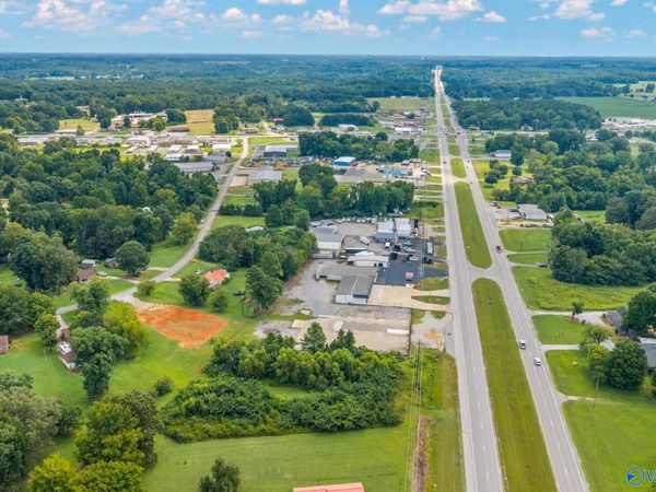 10063 Highway 72, Rogersville, AL 35652