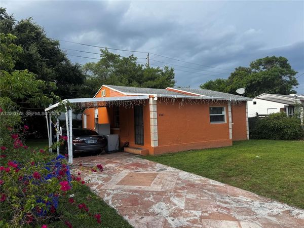 1361 NW 53rd St , Miami, FL 33142