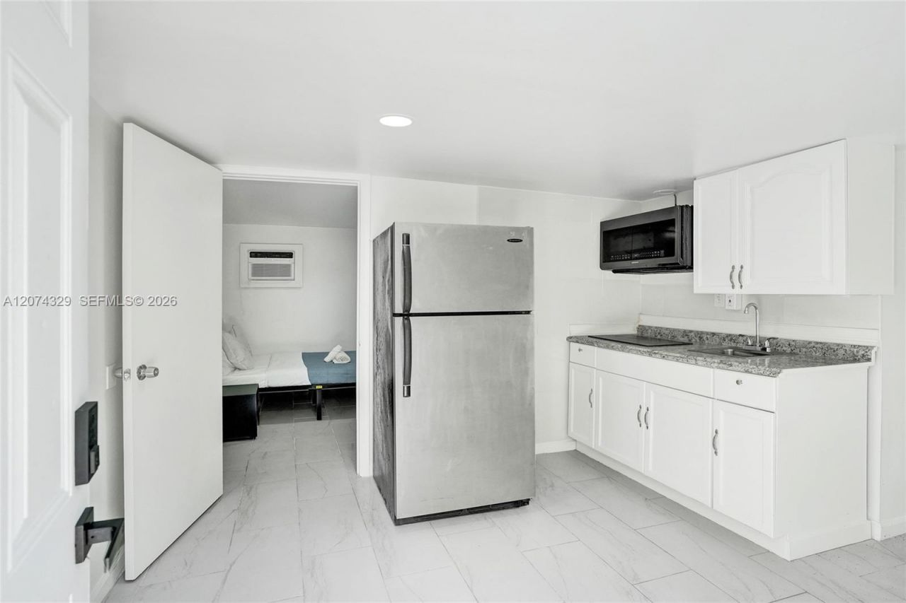 6104 SW 33rd St , Miramar, FL 33023 Photo