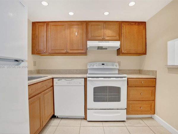 7500 NW 30th Pl , Unit 222, Sunrise, FL 33313