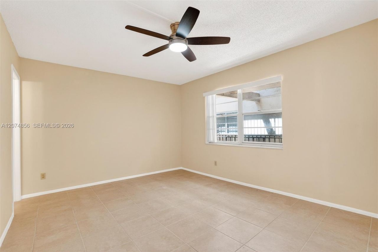7500 NW 30th Pl , Unit 222, Sunrise, FL 33313 Photo