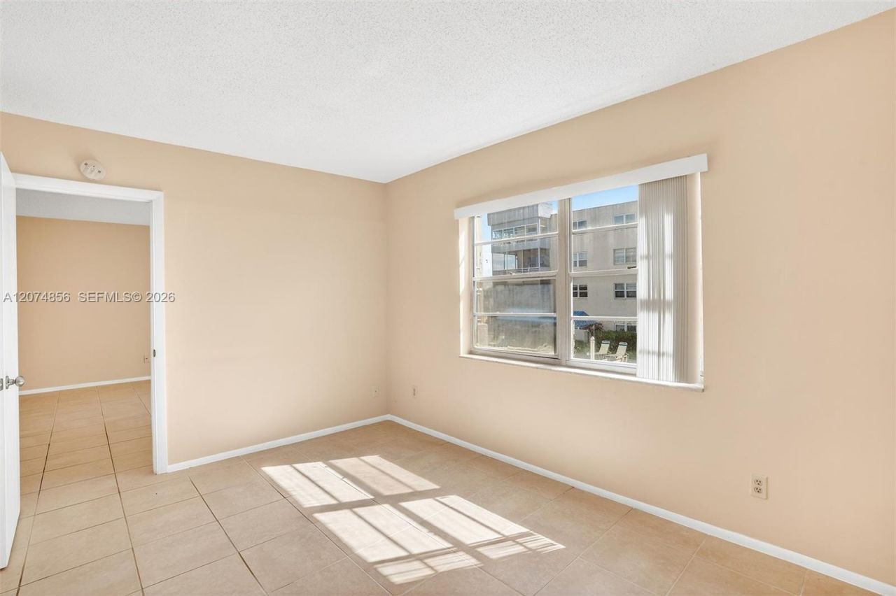 7500 NW 30th Pl , Unit 222, Sunrise, FL 33313 Photo