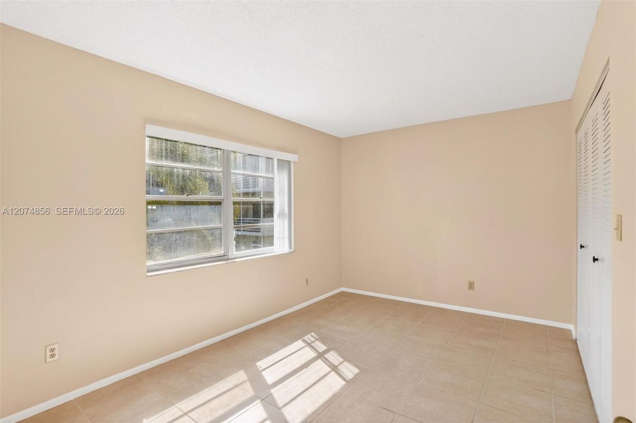 7500 NW 30th Pl , Unit 222, Sunrise, FL 33313 Photo
