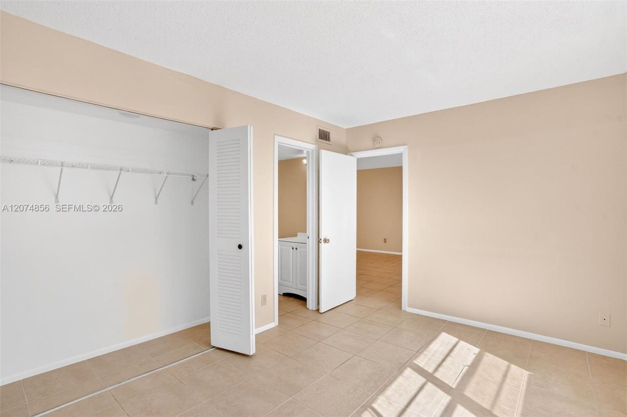 7500 NW 30th Pl , Unit 222, Sunrise, FL 33313 Photo