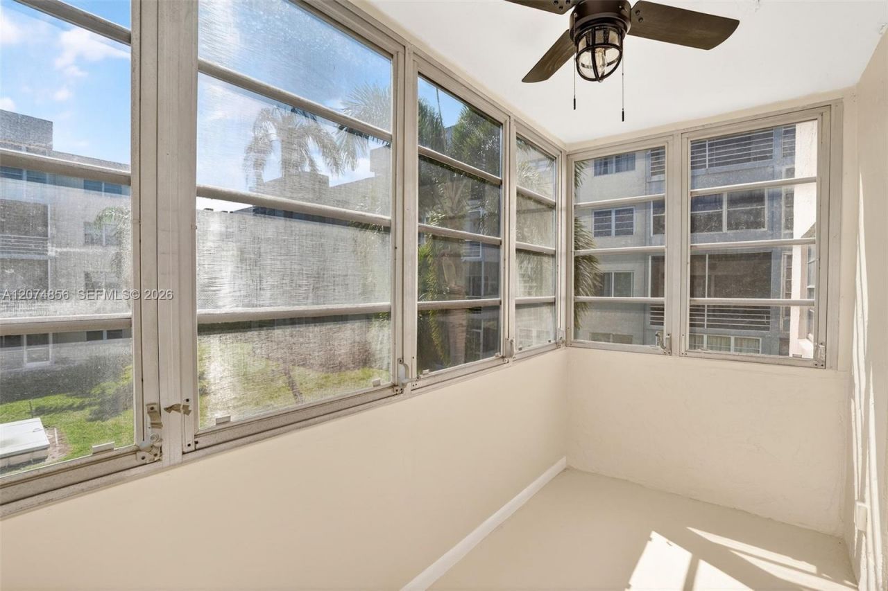 7500 NW 30th Pl , Unit 222, Sunrise, FL 33313 Photo