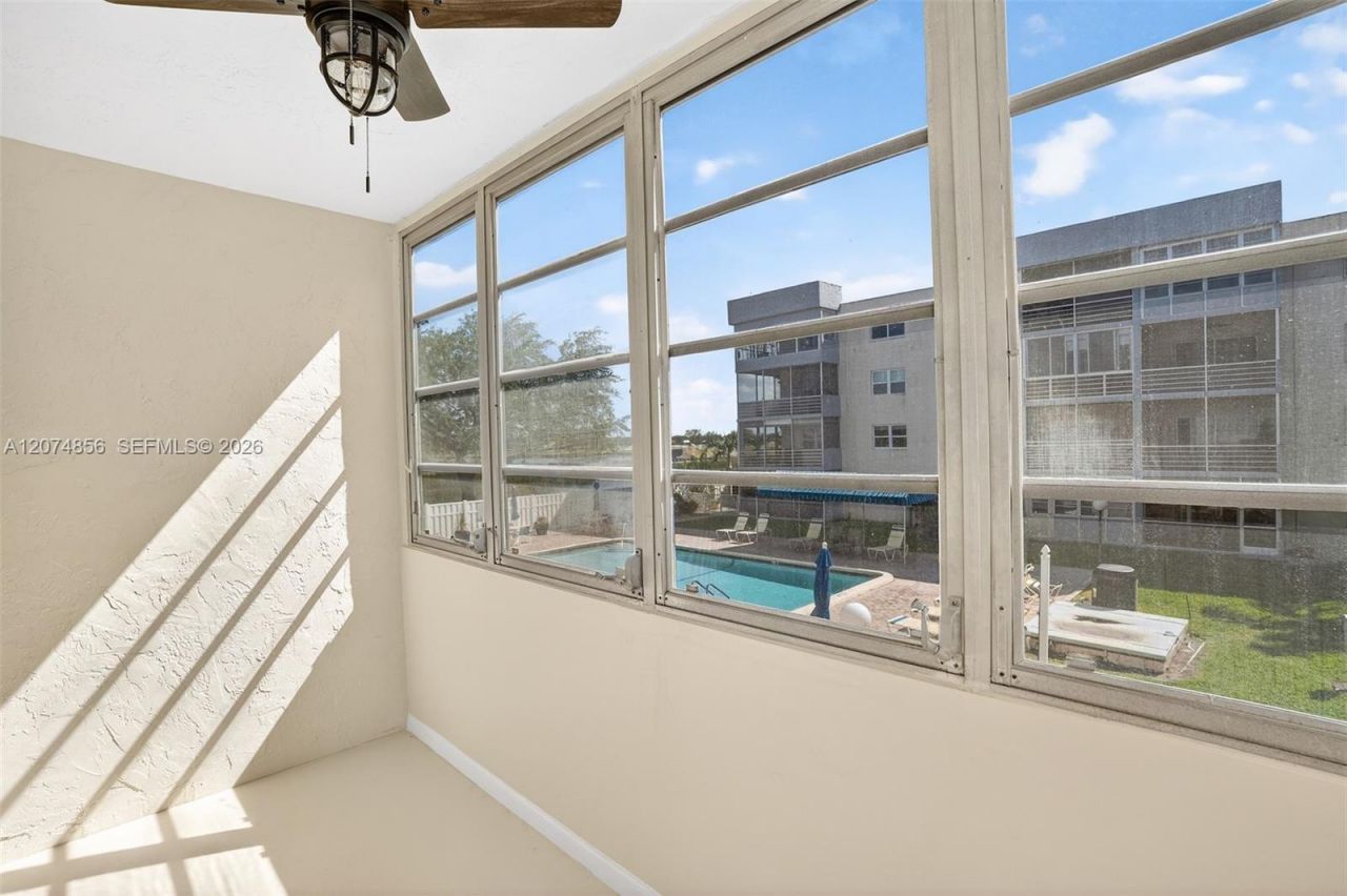 7500 NW 30th Pl , Unit 222, Sunrise, FL 33313 Photo
