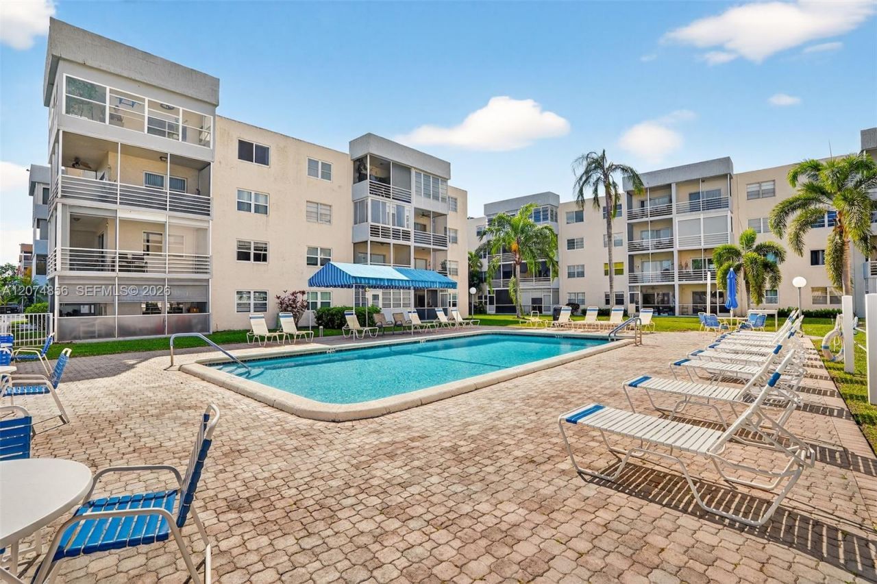 7500 NW 30th Pl , Unit 222, Sunrise, FL 33313 Photo