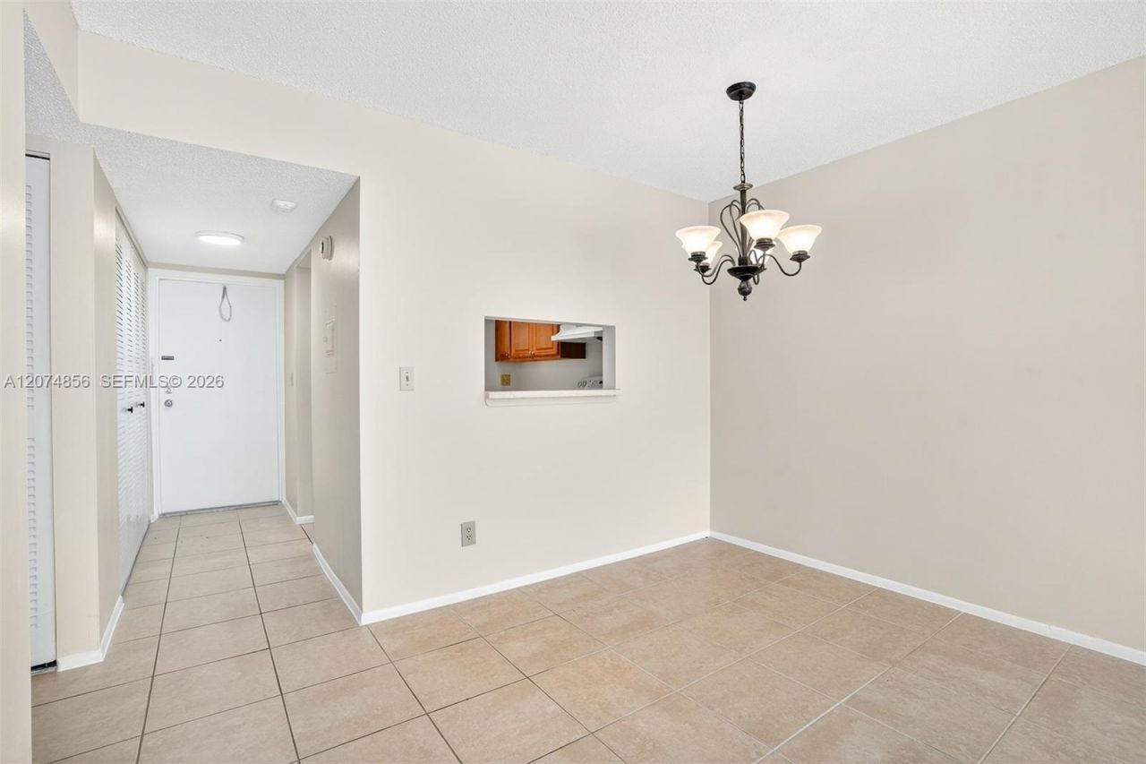 7500 NW 30th Pl , Unit 222, Sunrise, FL 33313 Photo