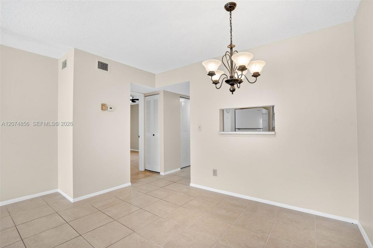 7500 NW 30th Pl , Unit 222, Sunrise, FL 33313 Photo
