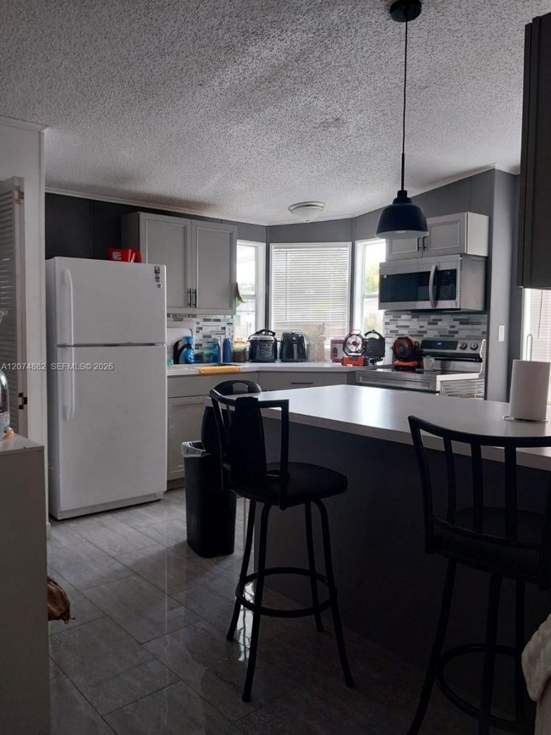 19800 SW 180th Ave  Lot#392, Miami, FL 33187 Photo