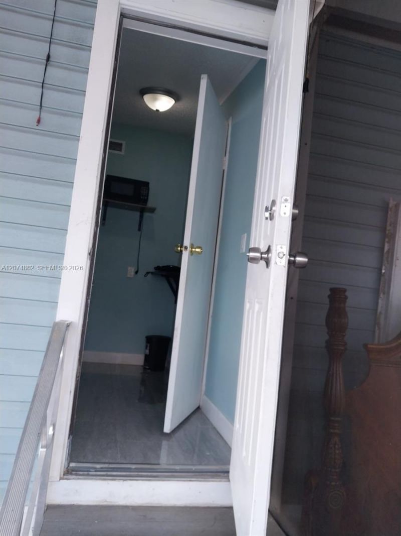 19800 SW 180th Ave  Lot#392, Miami, FL 33187 Photo