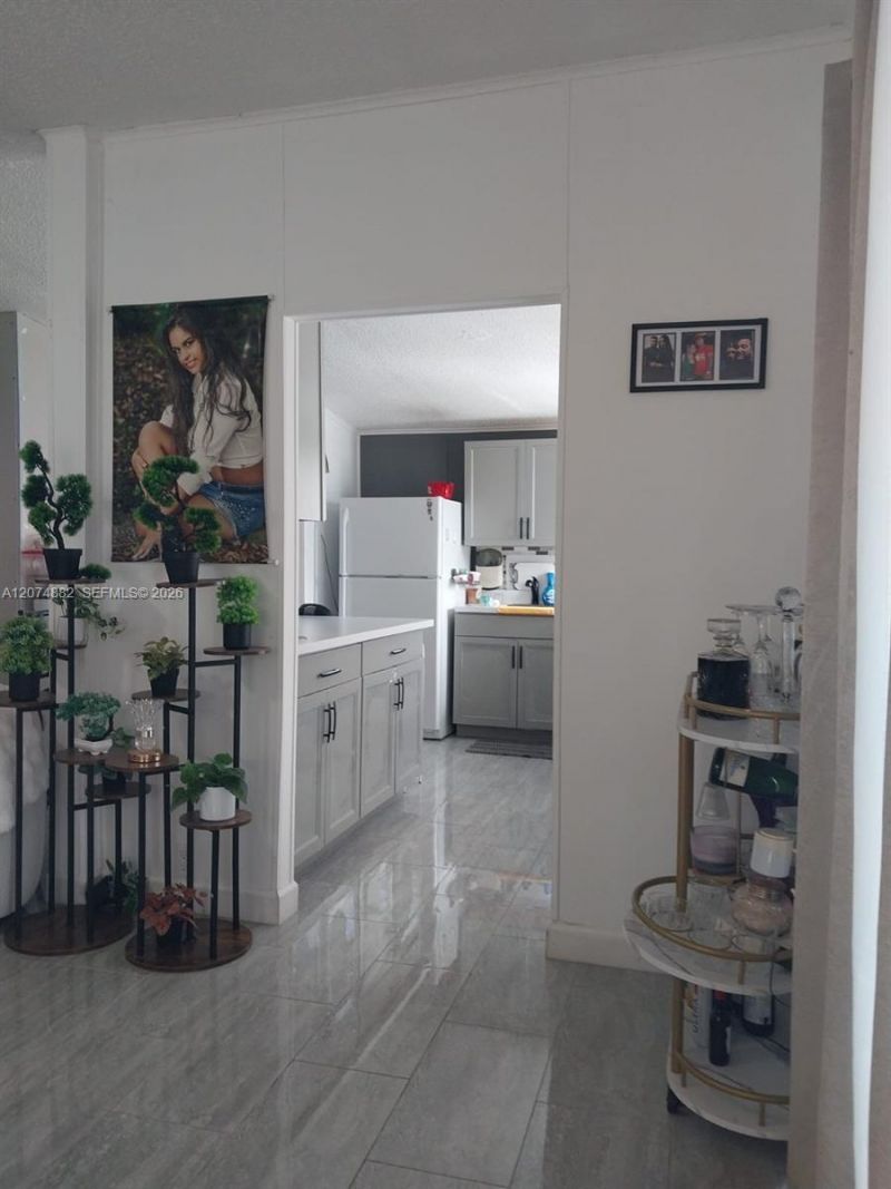 19800 SW 180th Ave  Lot#392, Miami, FL 33187 Photo