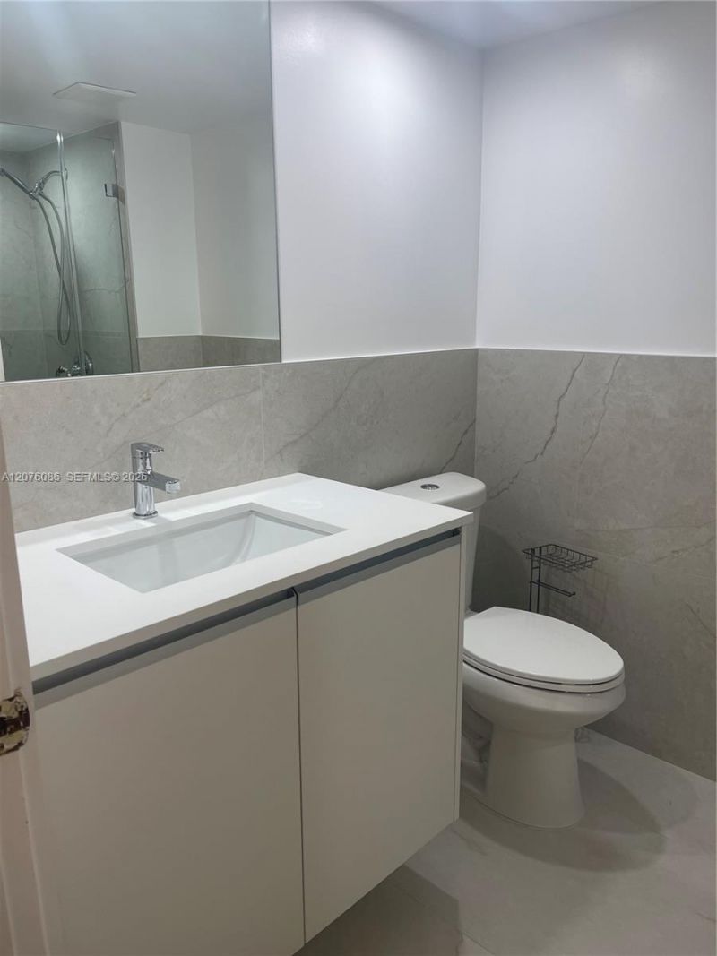 10249 NW 9th St Cir , Unit 108-8, Miami, FL 33172 Photo