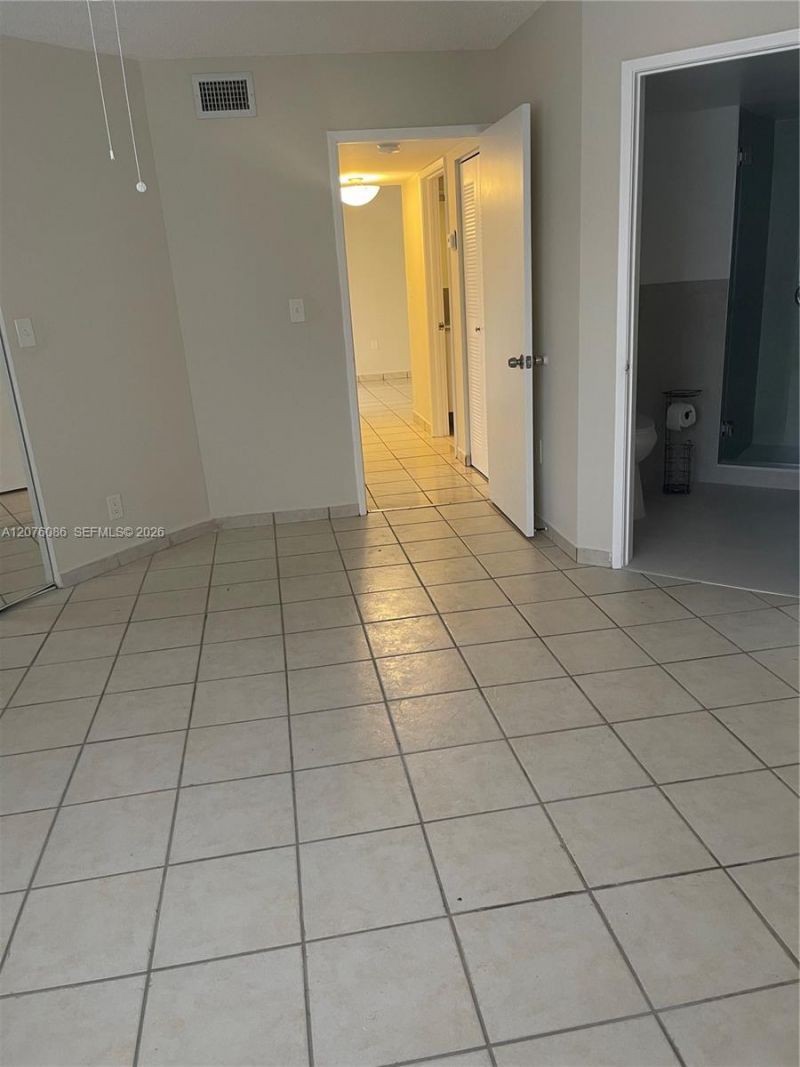 10249 NW 9th St Cir , Unit 108-8, Miami, FL 33172 Photo
