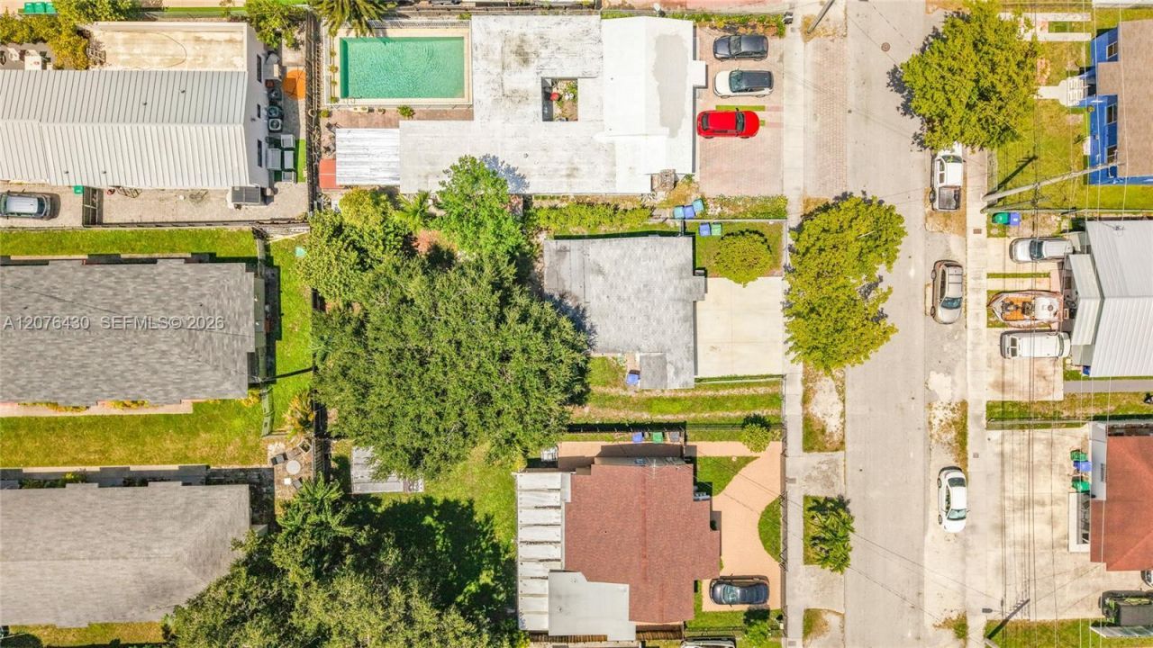 230 NW 56th Ct , Miami, FL 33126 Photo