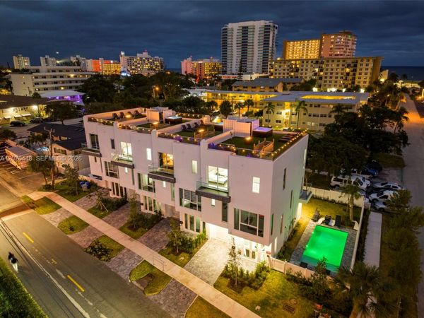 1000 N Riverside Dr , Pompano Beach, FL 33062