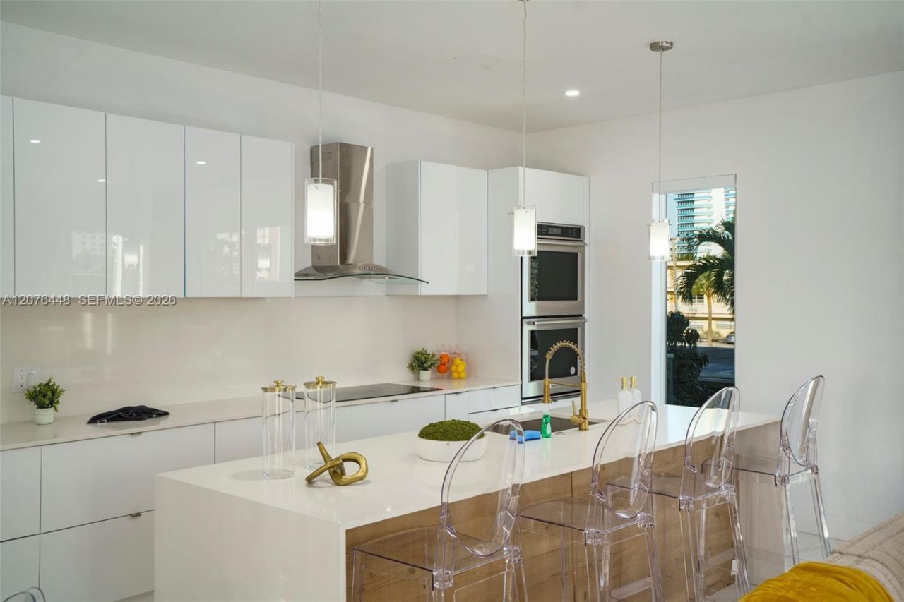 1000 N Riverside Dr , Pompano Beach, FL 33062 Photo