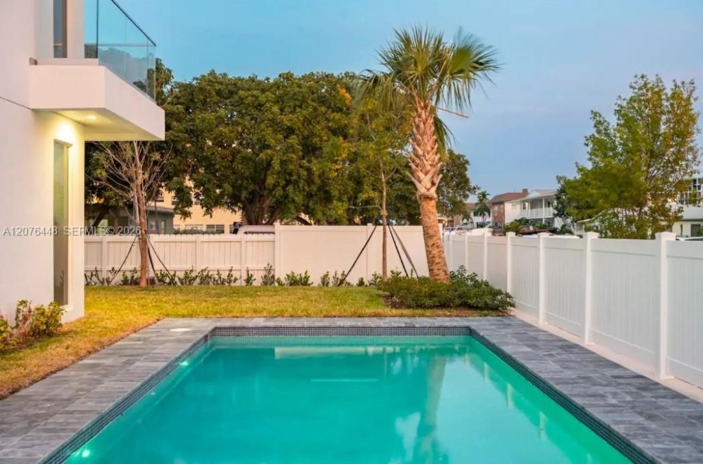 1000 N Riverside Dr , Pompano Beach, FL 33062 Photo