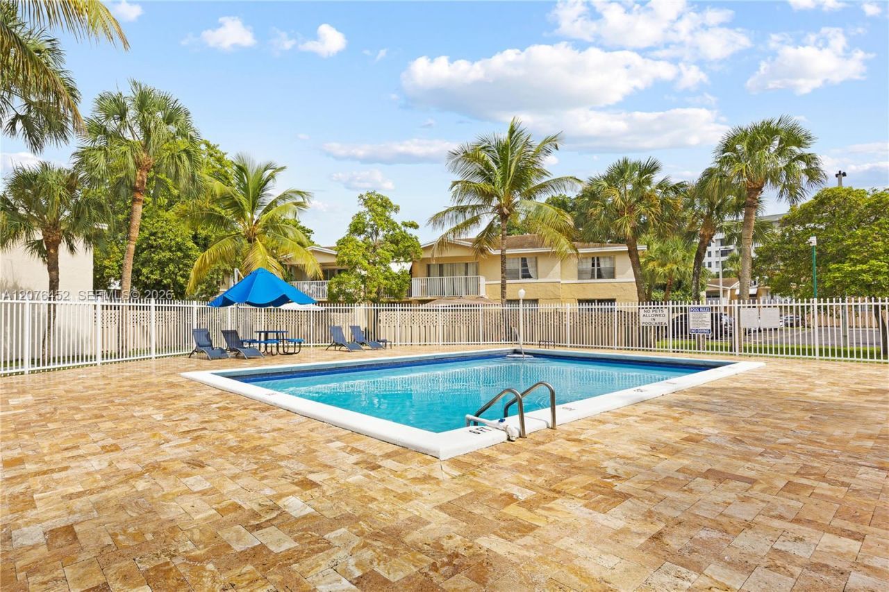 4154 NW 79th Ave, Unit 2A, Doral, FL 33166 Photo