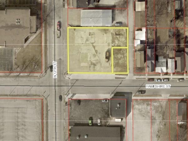 200-208 N 12TH Street, Quincy, IL 62301