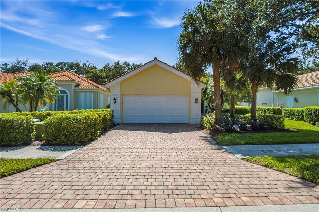 2737 Island Pond Ln, Naples, FL 34119 Photo