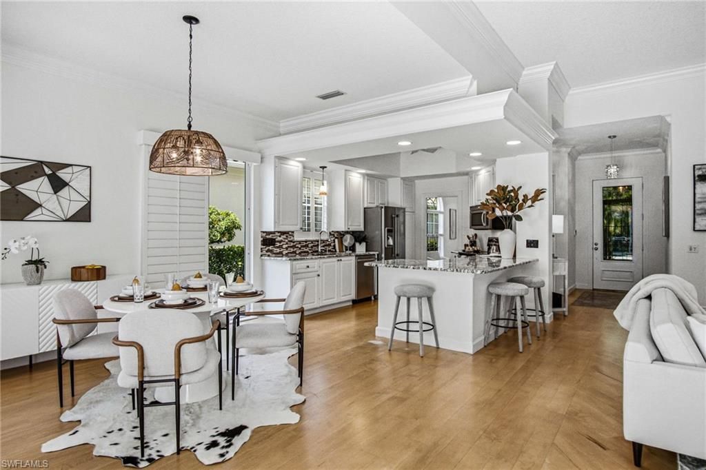 2737 Island Pond Ln, Naples, FL 34119 Photo