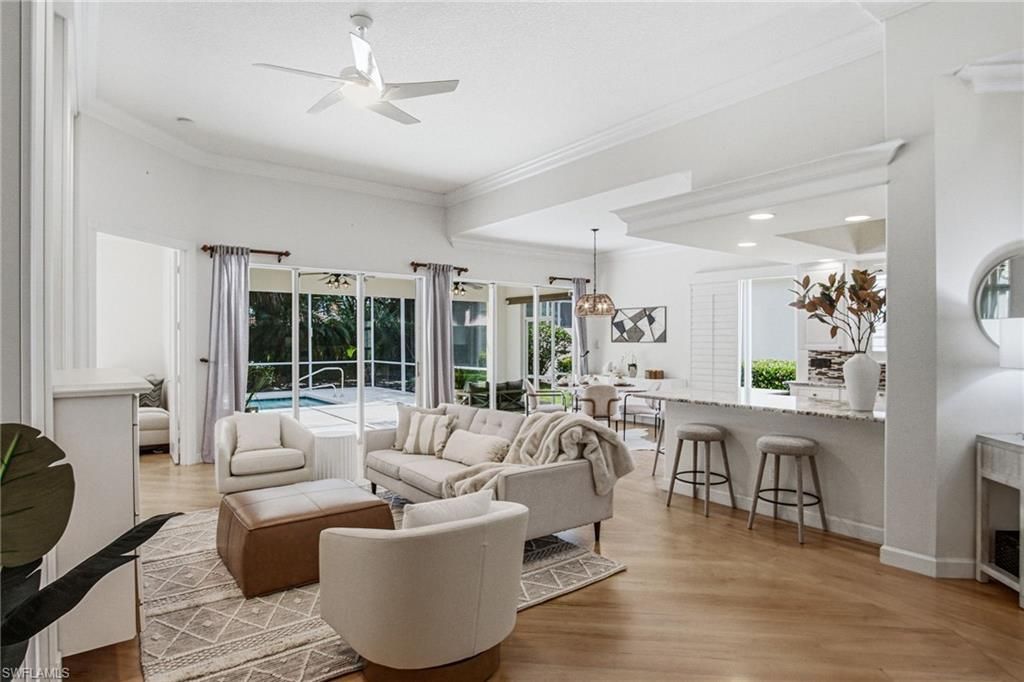 2737 Island Pond Ln, Naples, FL 34119 Photo