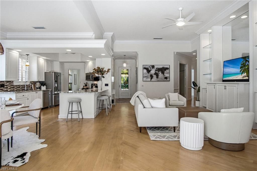 2737 Island Pond Ln, Naples, FL 34119 Photo