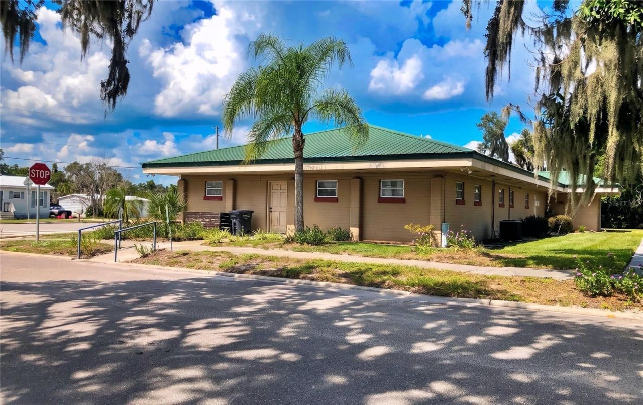 302 W Main Street , Bowling Green, FL 33834 Photo