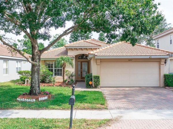 5897 BUFORD STREET , ORLANDO, FL 32835