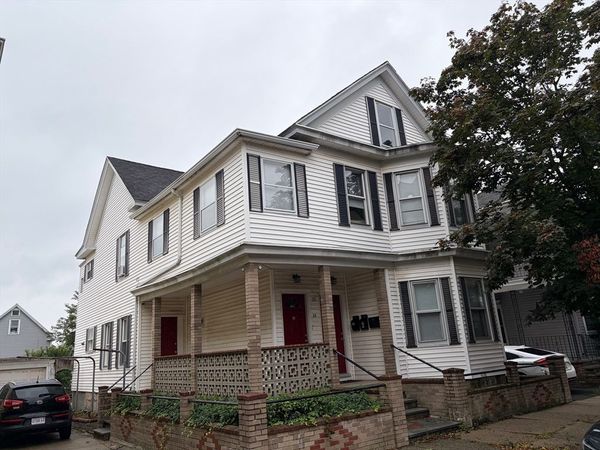 88 Nye St, Unit 1, New Bedford, MA 02746