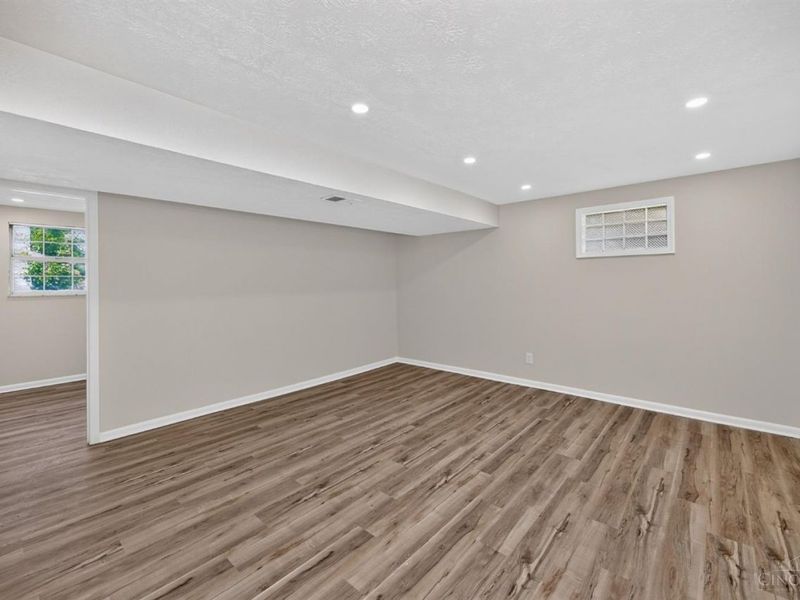 7954 Seward Avenue, Mount Healthy, OH 45231 Photo 34