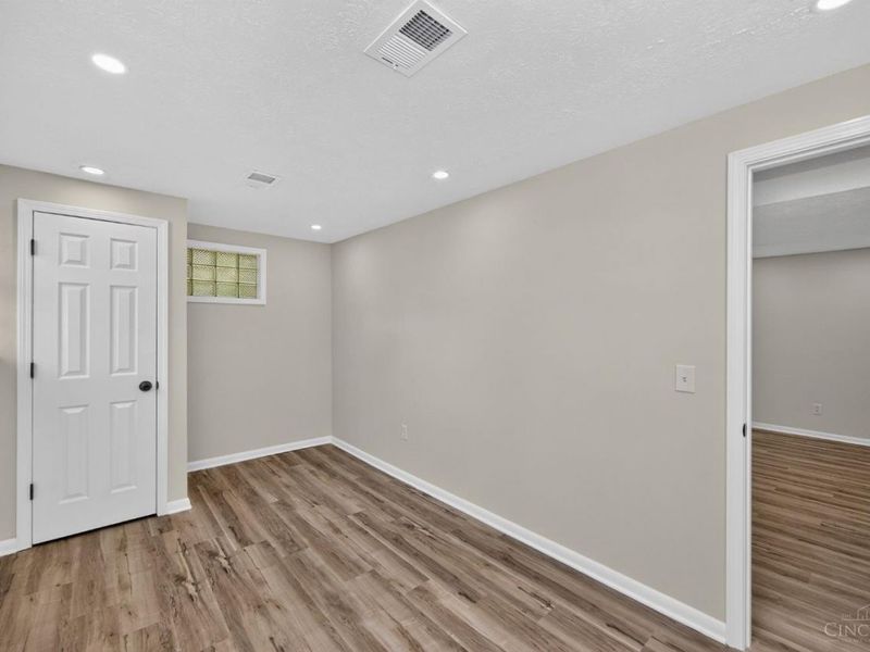 7954 Seward Avenue, Mount Healthy, OH 45231 Photo 36