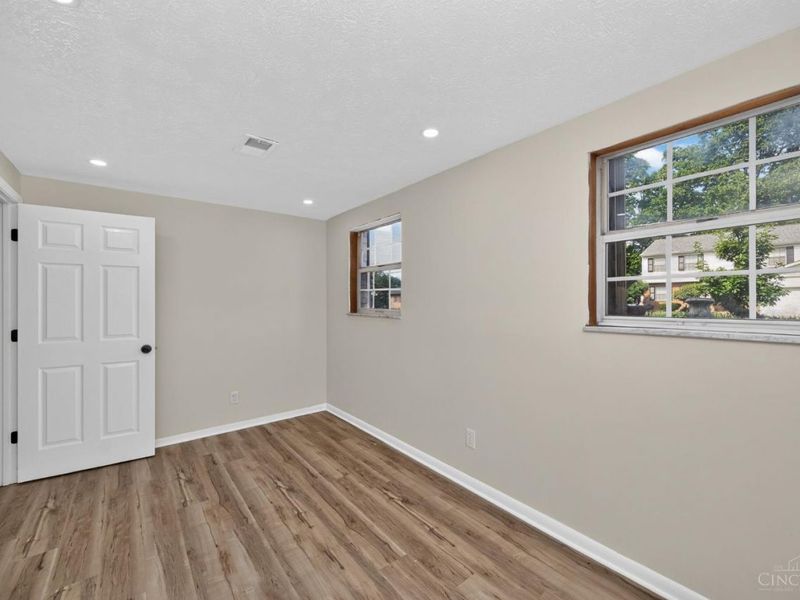 7954 Seward Avenue, Mount Healthy, OH 45231 Photo 37