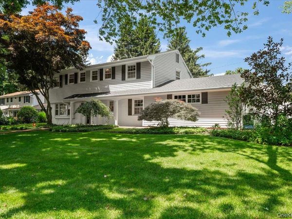 39 Marie Drive , Huntington, NY 11743