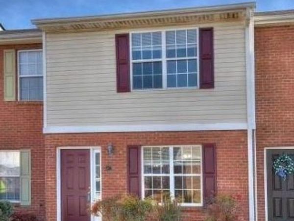 67 Princeton Glen Court , Adairsville, GA 30103