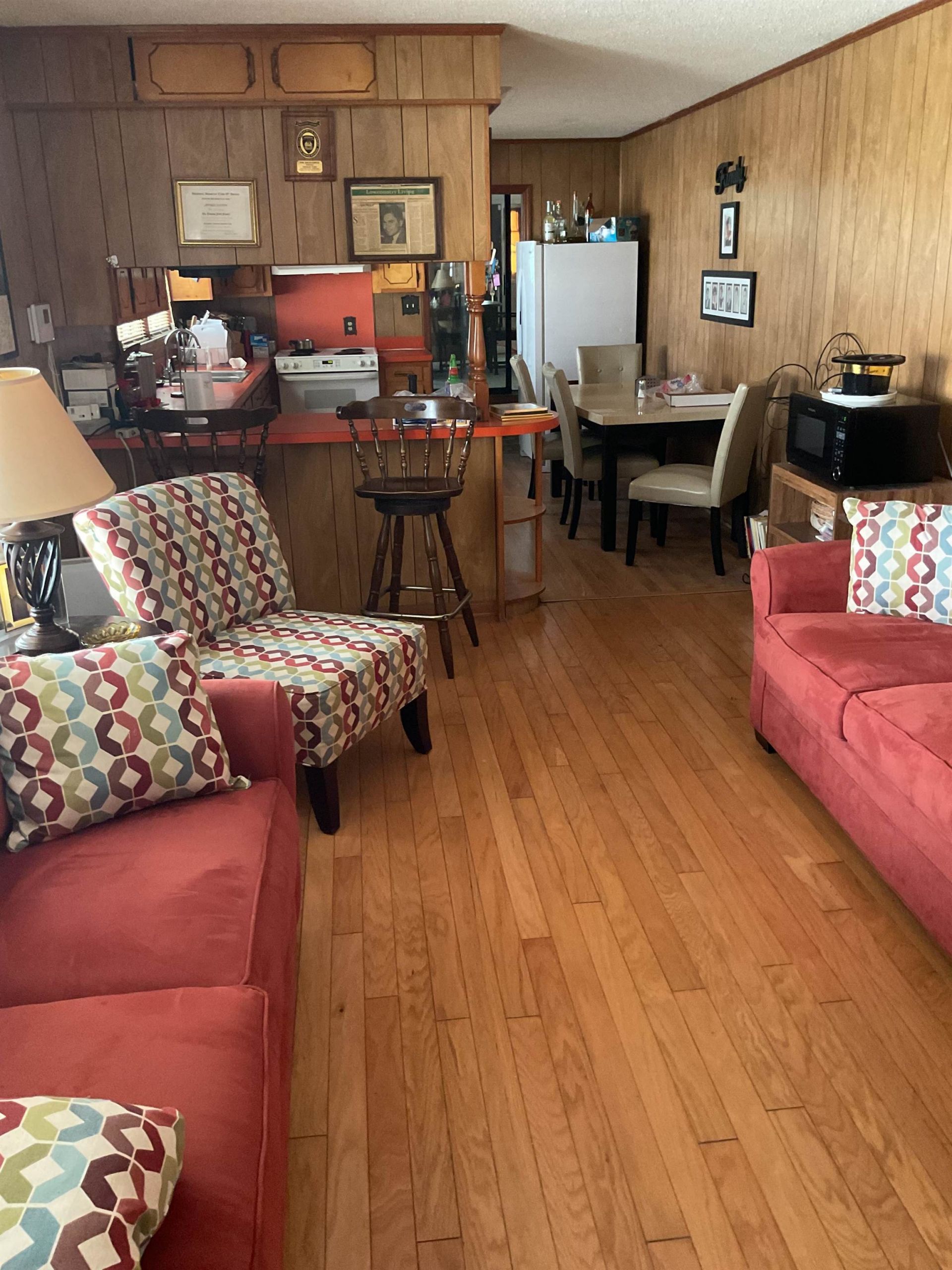 1617 Emanuel St. Photo 8