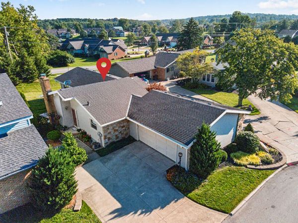 404 Old Stone Ct, Mansfield, OH 44904