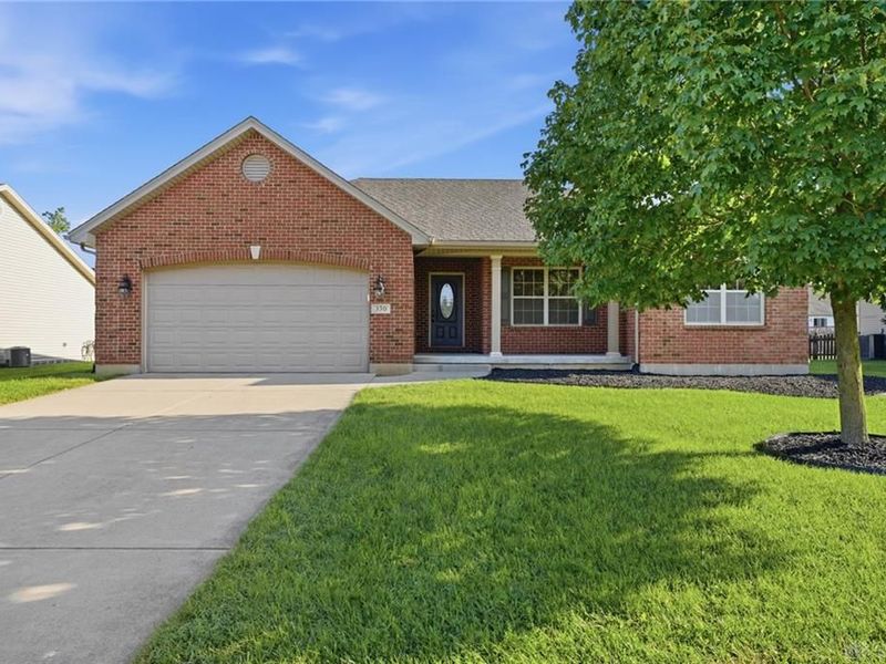 330 Deep Woods Court, Carlisle, OH 45005 Photo 1
